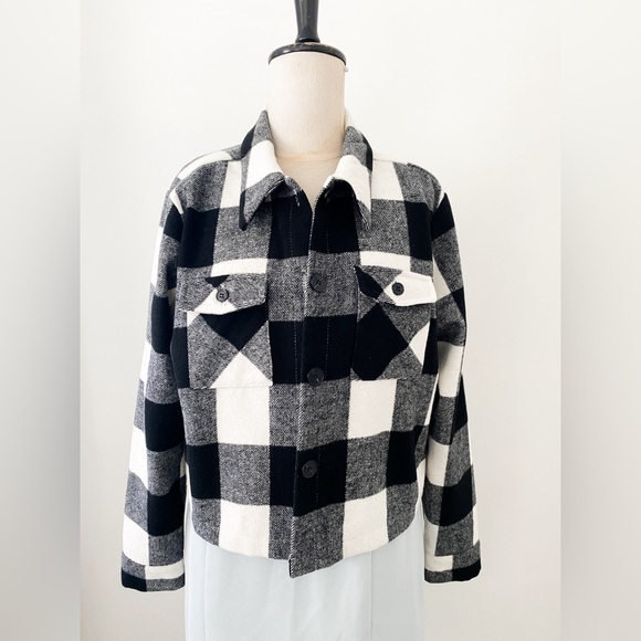 Cleo C by One Black and White Plaid Shacket Jacket, Size Medium - Picture 3 of 5